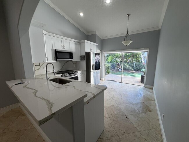 Building Photo - 7657 Sanctuary Dr