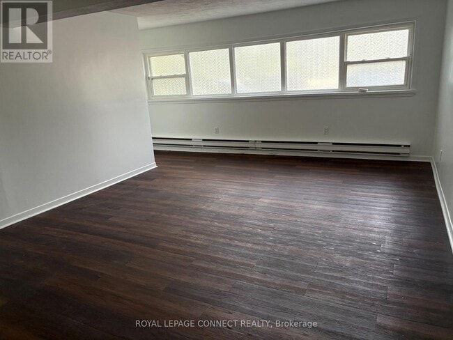 Building Photo - 4130 Lawrence Ave E