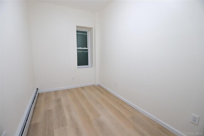 Foto del edificio - 99-11 39th Ave