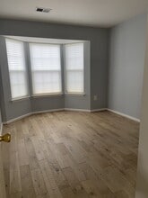 Building Photo - 42710 Cool Breeze Square