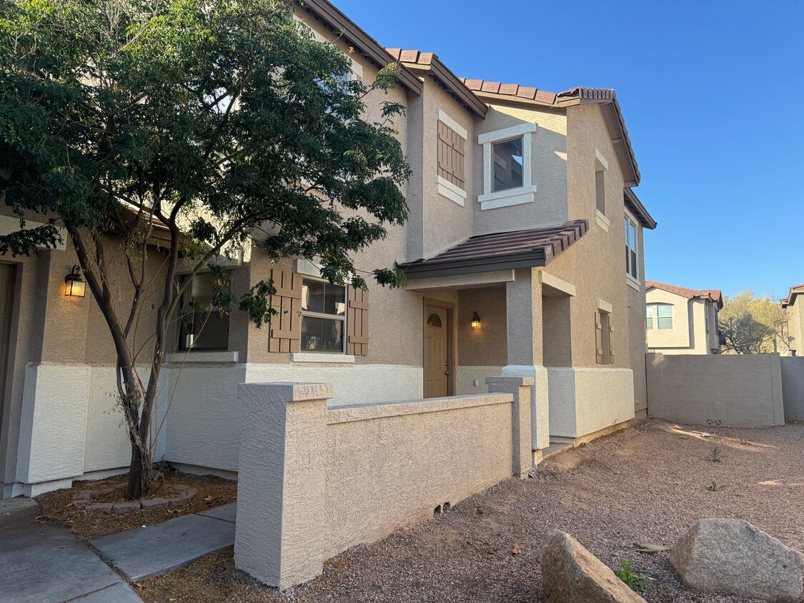 Primary Photo - REMODELED HOME IN THE SPECTRUM AT VAL VISTA