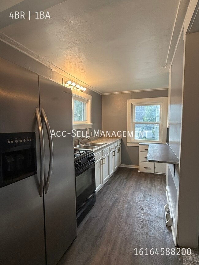 Foto del edificio - 419 Brenner St NE