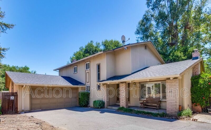 Foto principal - 878 Hoffman Terrace