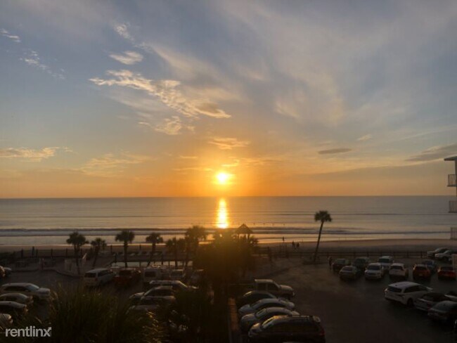 Foto del edificio - Studio, 1 bath Condo - 1233 S Atlantic Ave...