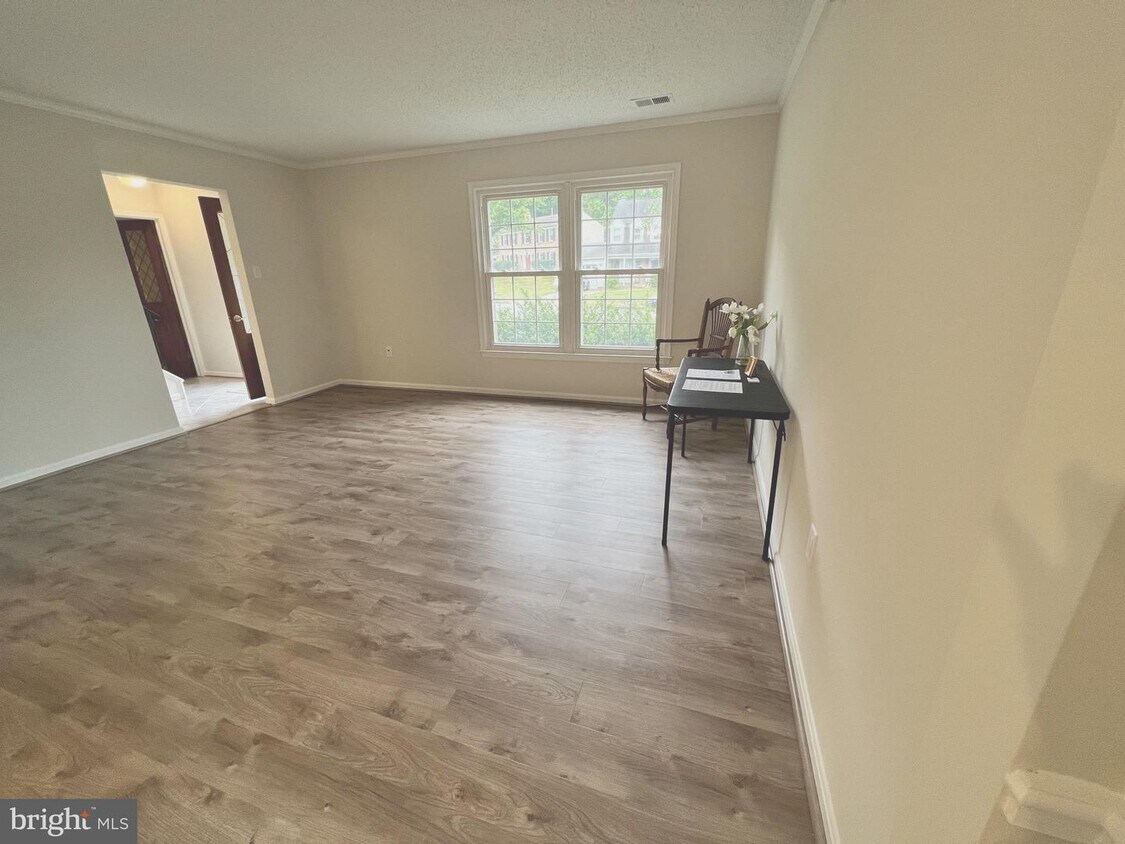 Foto principal - 6810 Moon Rock Ct