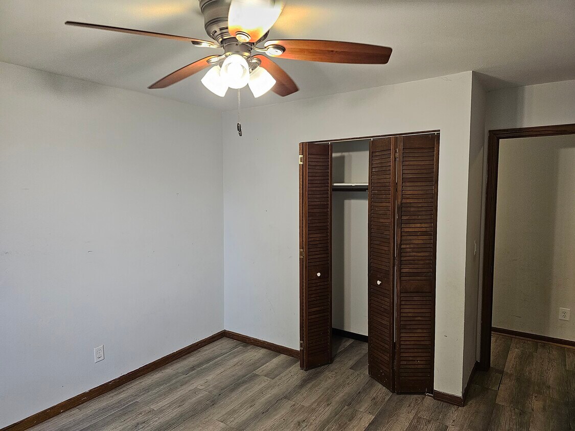 1226 E Decorah Rd Unit 4, West Bend, WI 53095 Condo for Rent in West