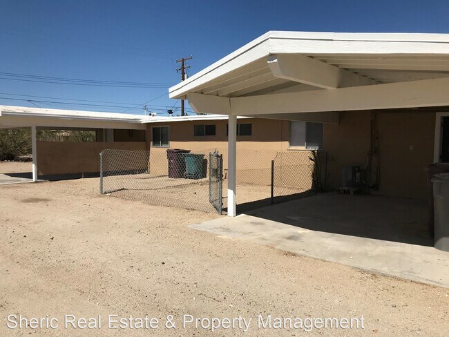 Building Photo - 2 br, 1 bath House - 6568 Sahara Ave