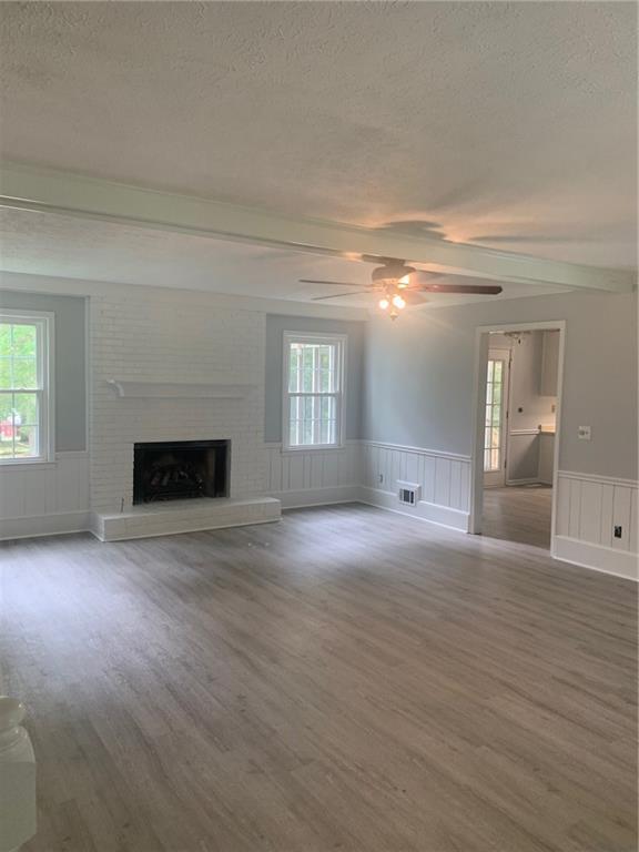 Foto del edificio - 3229 Bold Springs Rd