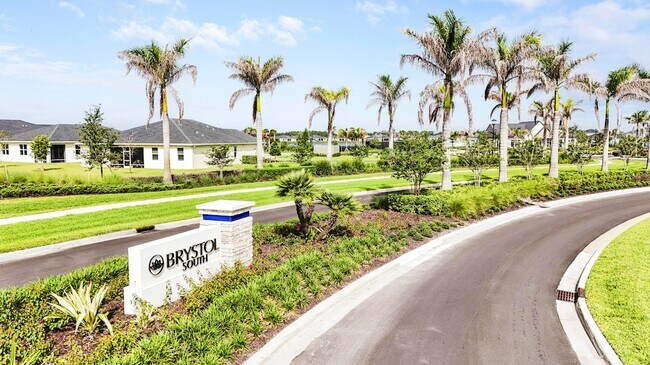 Foto del edificio - 6545 Cloverdale Ave