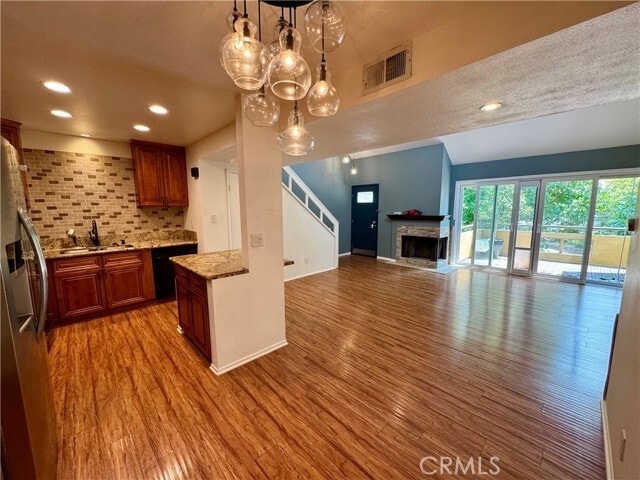 Building Photo - 25712 Le Parc
