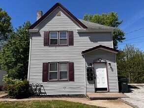 Building Photo - 1012 Bridge Ave