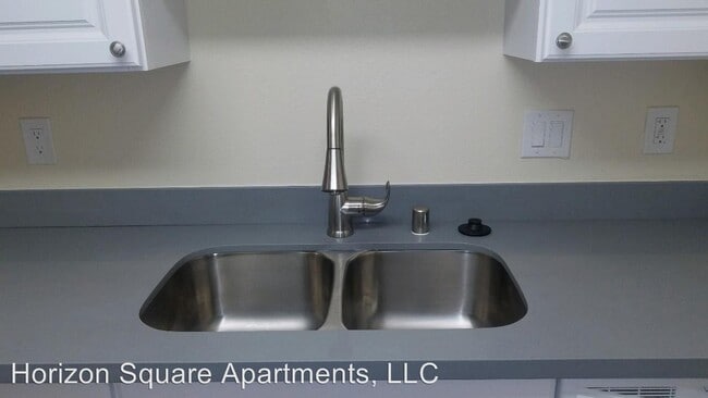 Building Photo - 2 br, 2 bath Apartment - 1205 W. Casino Rd.