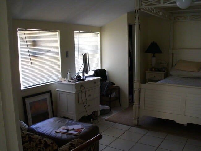 Foto del edificio - 1325 Drew St