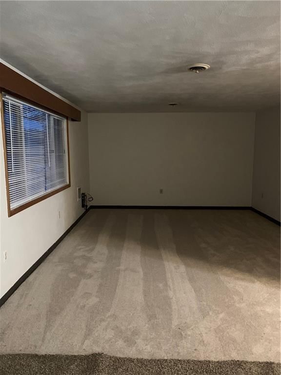 Foto del edificio - 4 Peeptoad Rd