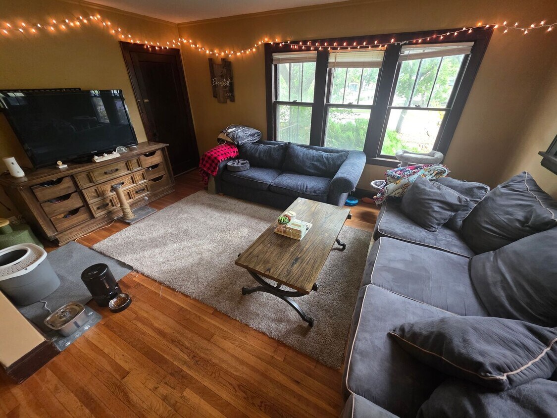 Foto principal - 2840 3rd St