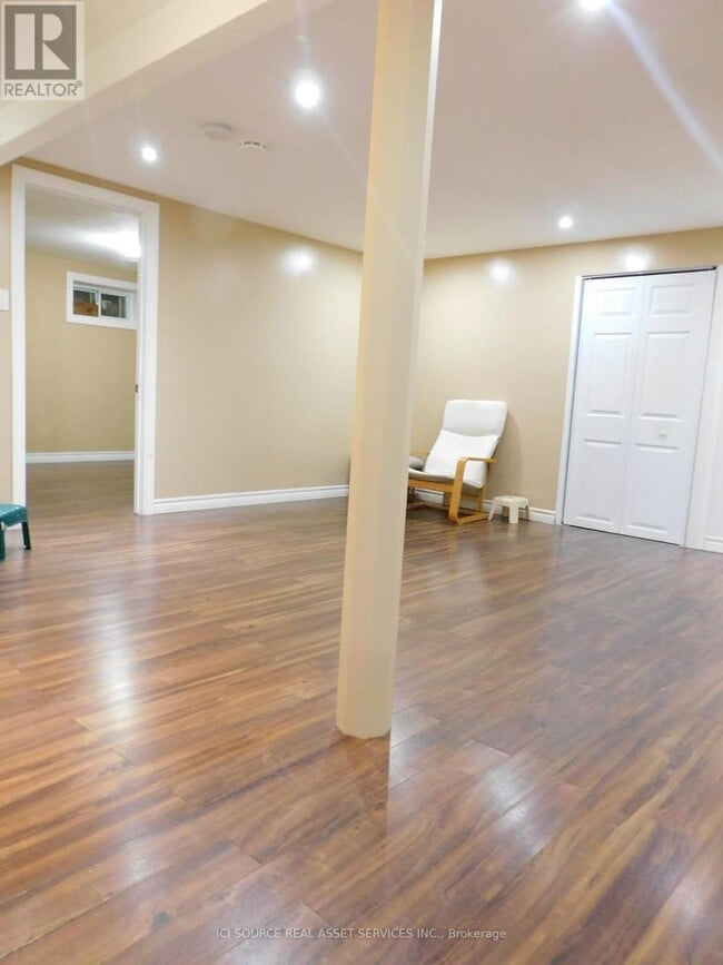Building Photo - 1330 Poprad Ave