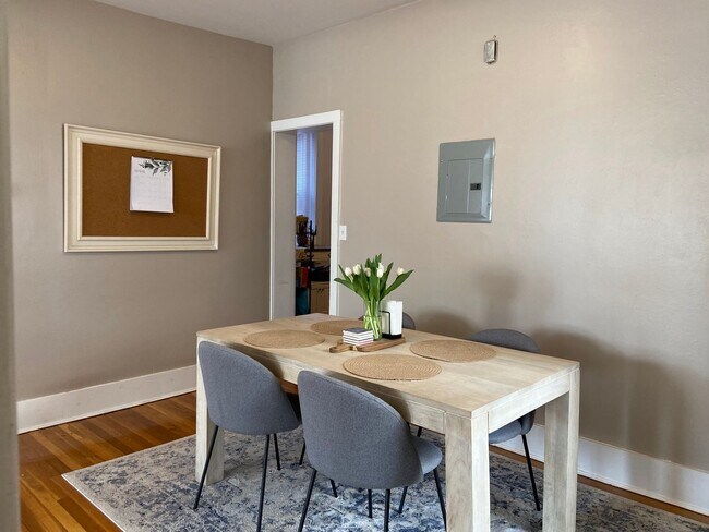 Photo - 28 Fuller St Apartment