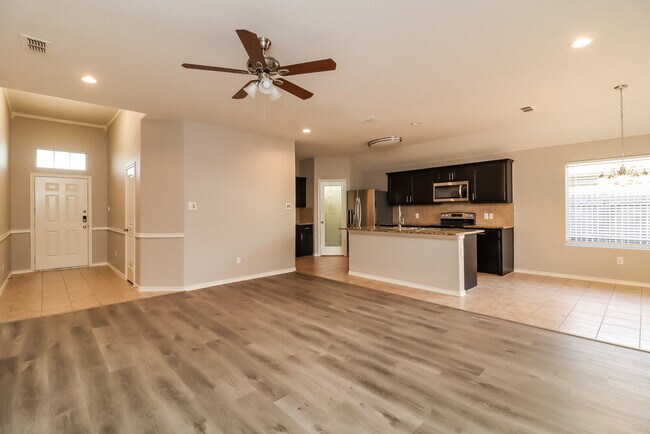 Foto del edificio - 400 Fawn Hill Dr