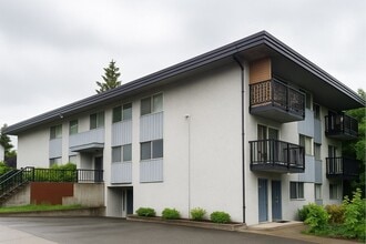 Building Photo - 201 Laval St