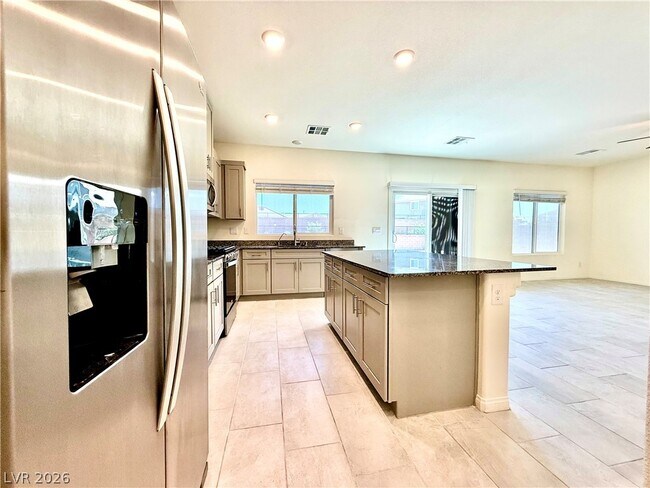 Foto del edificio - 1841 James Crk Dr