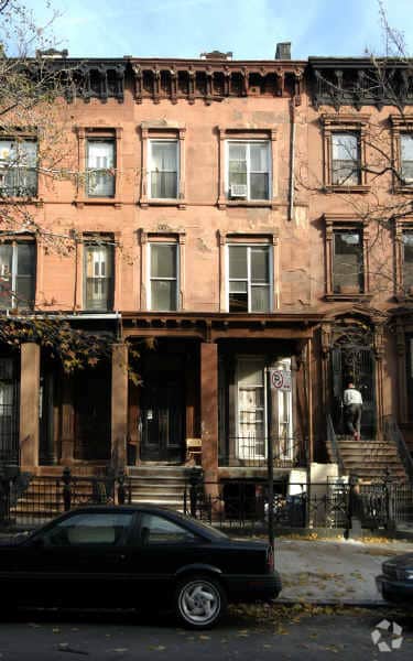 Building Photo - 473 Clinton Ave