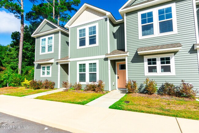 Foto del edificio - 134 Smallwood Rd