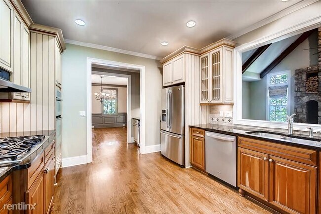 Building Photo - 3 br, 3.5 bath House - 107 Bree Lane UNIT