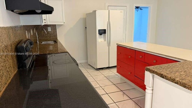 Photo - 870 NE 142nd St House