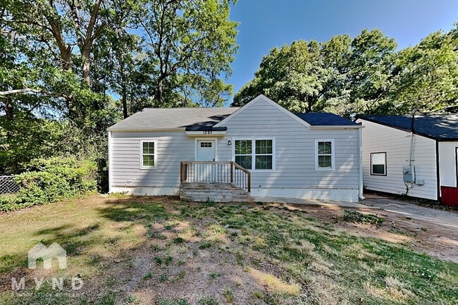 Building Photo - 1283 Gus Thornhill Jr Dr