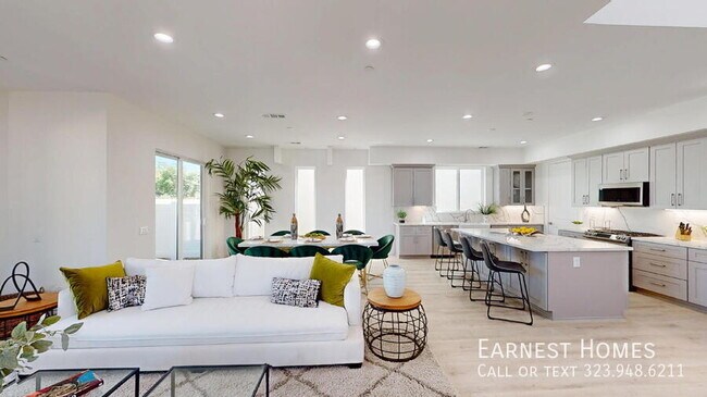 Foto del edificio - 8486 Camelia Ct