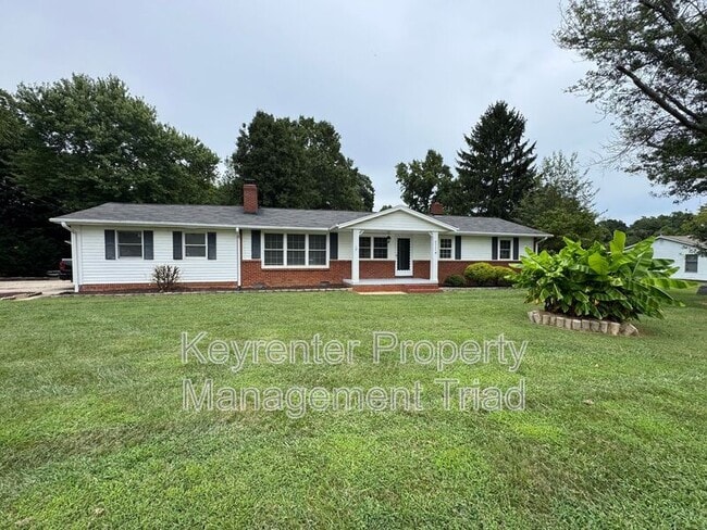 Photo - 8020 Linville Rd House