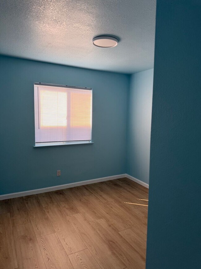 Foto del edificio - Spacious 3-Bed, 2-Bath One-Story Home in Sacramento!