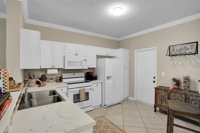 Building Photo - 2188 Salerno Cir