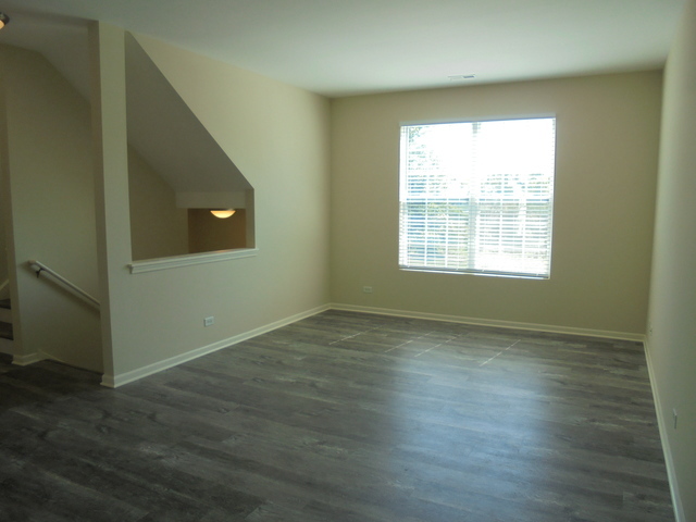 Building Photo - 1645 W Turtle Creek Ln