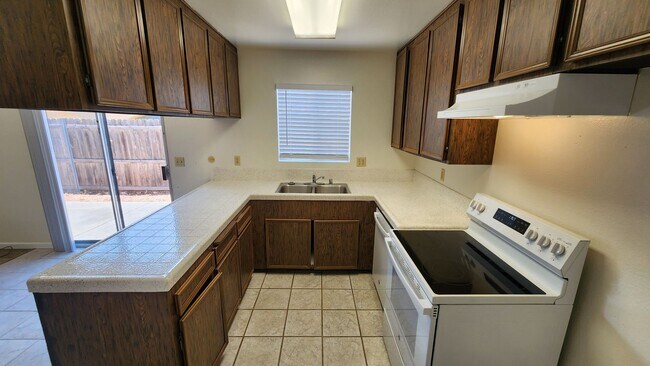 Building Photo - 7494-96 Armstrong Pl