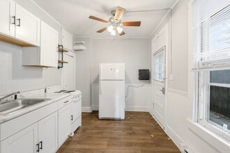 Building Photo - 1006 Runnion Ave