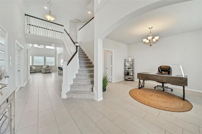 Building Photo - 7735 Wright Wood Dr