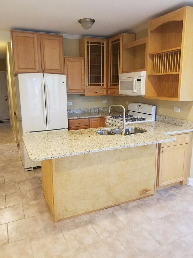 Foto principal - 2726 W Lunt Ave