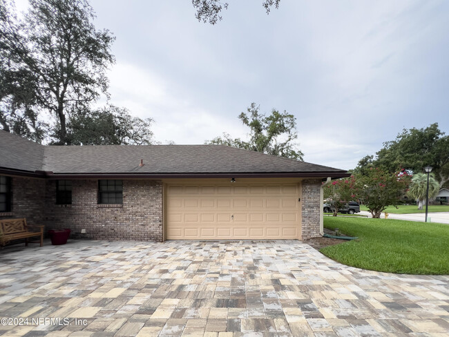 Building Photo - 1756 Leyburn Ct