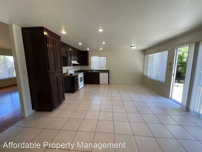 Foto del edificio - 4 br, 2 bath House - 34060 MacMillan Way