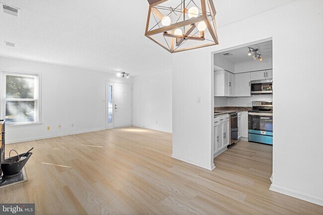 Building Photo - 3151 Covewood Ct
