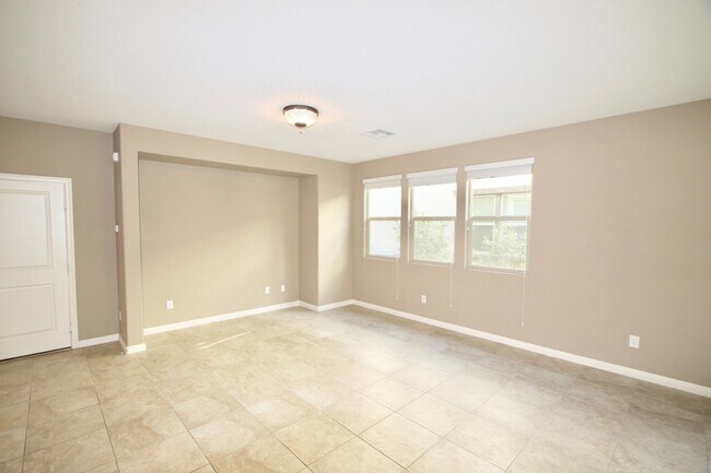 Building Photo - Beautiful 2 Story Home on the Edge of Summ...