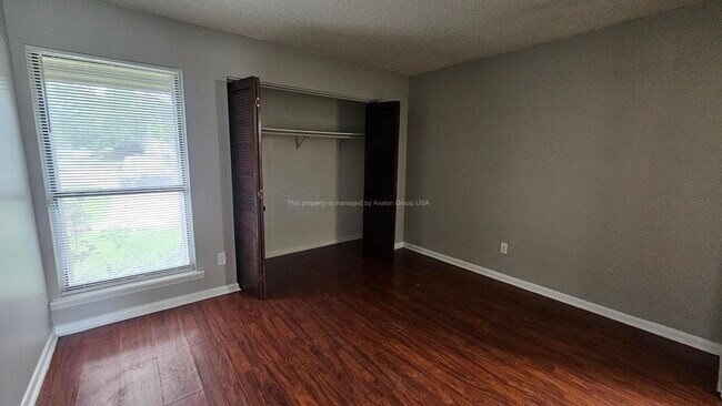 Foto del edificio - 10724 Alden Rd