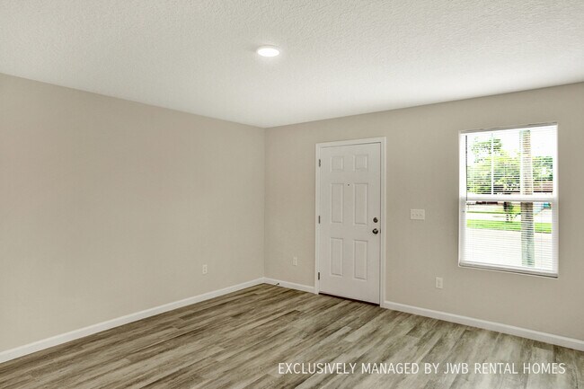 Building Photo - 8518 McGirts Village Ln