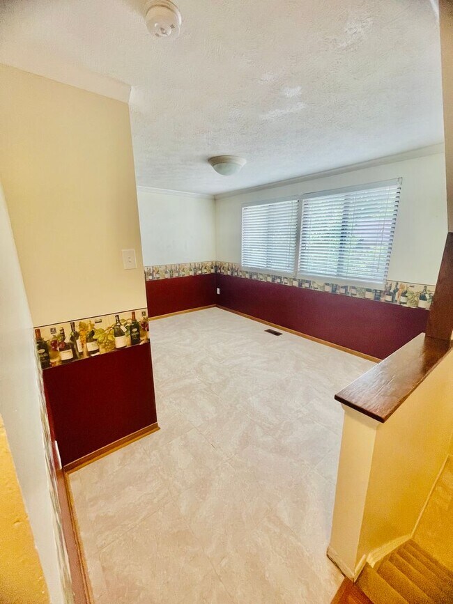 Foto del edificio - 3 bed- 1.5 Bath- Bridgeville Pa