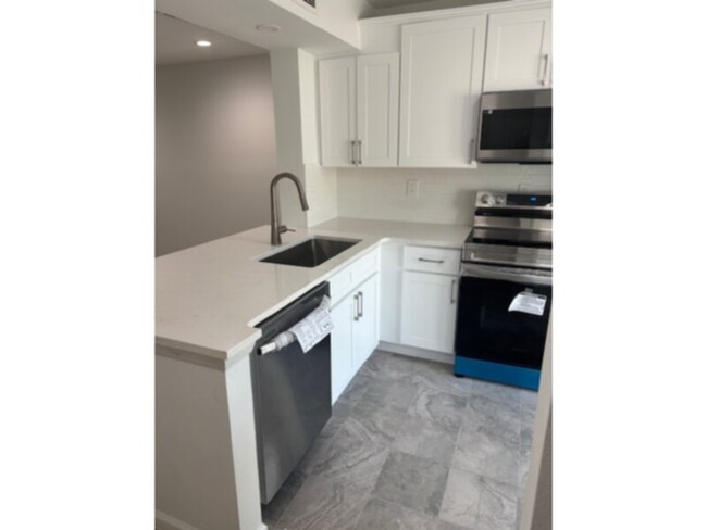 Foto del edificio - Available Now!  2 bedroom/2.5 Bath Townhom...