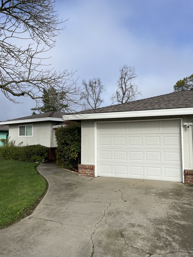 Foto principal - 7263 Farm Dale Way