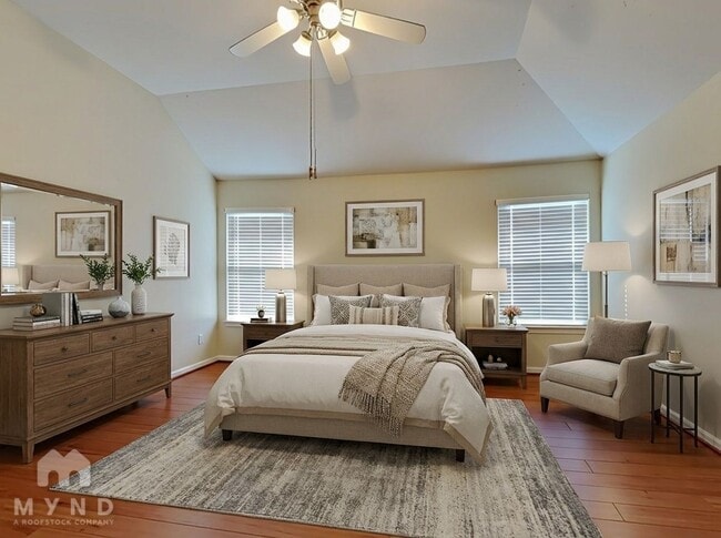 Building Photo - 807 Forest Star