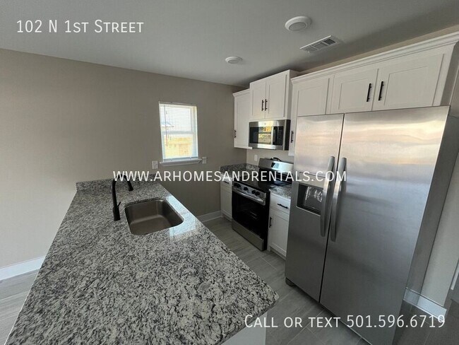 Foto del edificio - 102 N 1st St