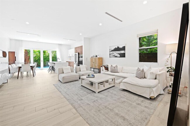 Foto del edificio - 3129 Matilda St